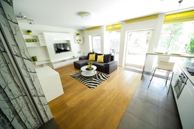 FriendHouse Apartments