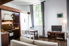 FriendHouse Apartments