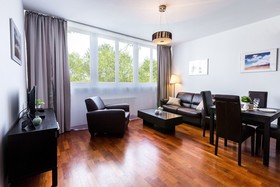 FriendHouse Apartments