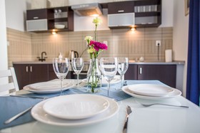 FriendHouse Apartments