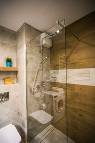 FriendHouse Apartments