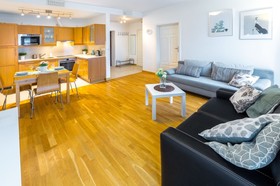 FriendHouse Apartments
