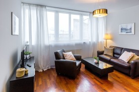 FriendHouse Apartments