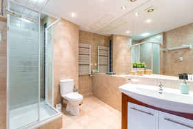 FriendHouse Apartments - Aparthotel