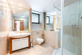 FriendHouse Apartments - Aparthotel