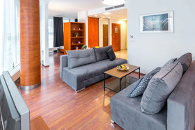 FriendHouse Apartments - Aparthotel