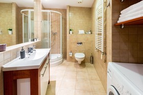 FriendHouse Apartments - Aparthotel