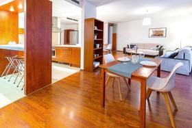 FriendHouse Apartments - Aparthotel