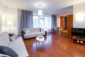 FriendHouse Apartments - Aparthotel