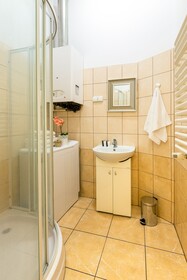 FriendHouse Apartments - Avenue