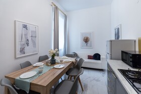 FriendHouse Apartments - Avenue
