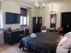 Hotel Ester