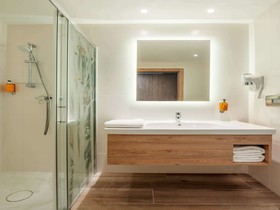 Ibis Styles Krakow Santorini