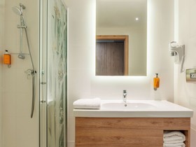 Ibis Styles Krakow Santorini