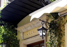 Karmel Hotel