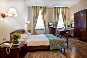 Karmel Hotel
