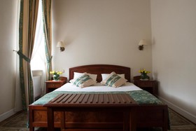 Karmel Hotel