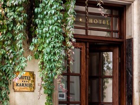 Karmel Hotel