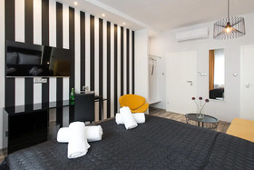 Leo Aparthotel Old Town