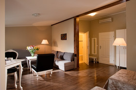Leone Aparthotel
