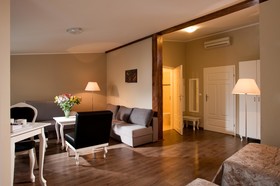 Leone Aparthotel