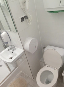 Lorf Hostel & Apartments