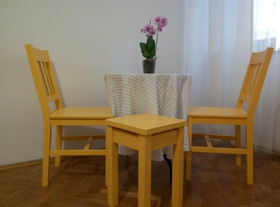 Lorf Hostel & Apartments