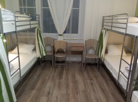 Lorf Hostel & Apartments