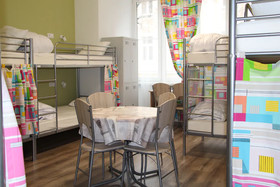 Lorf Hostel & Apartments
