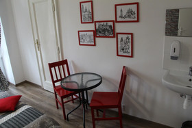 Lorf Hostel & Apartments