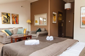 Lounge Apartments