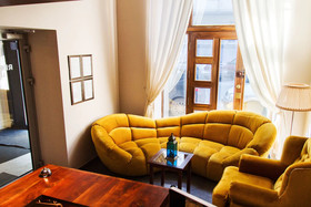 Lounge Apartments