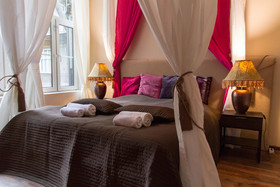 Lounge Apartments
