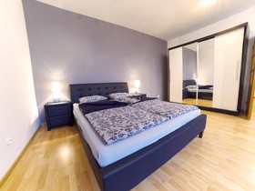 Meyo Apartments