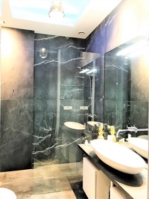 Mondrian Luxury Suites & Apartments Krakow Old Town