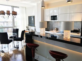 Mondrian Luxury Suites & Apartments Krakow Old Town