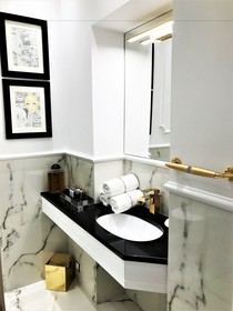 Mondrian Luxury Suites & Apartments Krakow Old Town