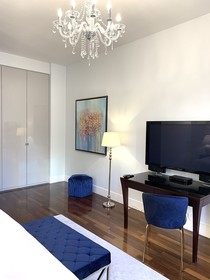 Mondrian Luxury Suites & Apartments Krakow Old Town