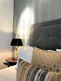 Mondrian Luxury Suites & Apartments Krakow Old Town