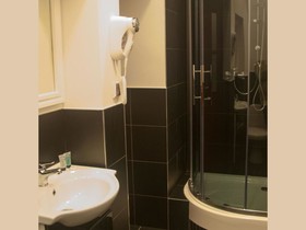 Pergamin Apartments