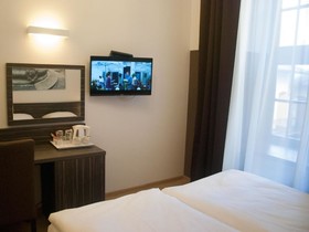 Pergamin Apartments