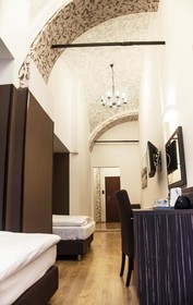 Pergamin Apartments