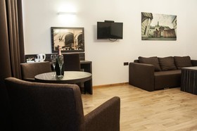Pergamin Apartments