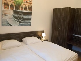 Pergamin Apartments