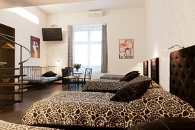 Pergamin Apartments