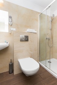 G12 Aparthotel