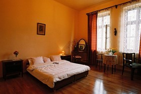 Piano Guest House