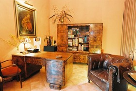 Piano Guest House