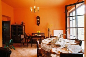 Piano Guest House