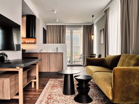 Radisson Red Hotel & Radisson Red Apartments Krakow